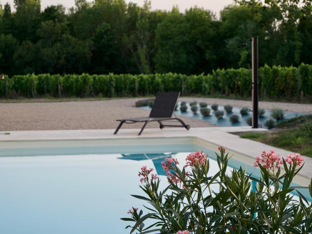 Gite Avec Piscine, Chateau De Lescours, St-Emilion Saint-Sulpice-de-Faleyrens Exteriör bild