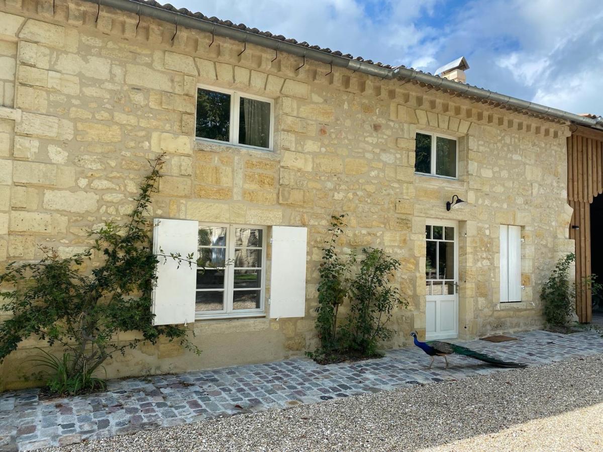 Gite Avec Piscine, Chateau De Lescours, St-Emilion Saint-Sulpice-de-Faleyrens Exteriör bild