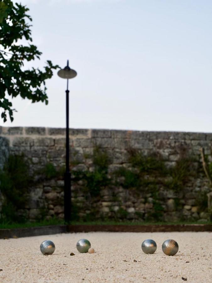 Gite Avec Piscine, Chateau De Lescours, St-Emilion Saint-Sulpice-de-Faleyrens Exteriör bild